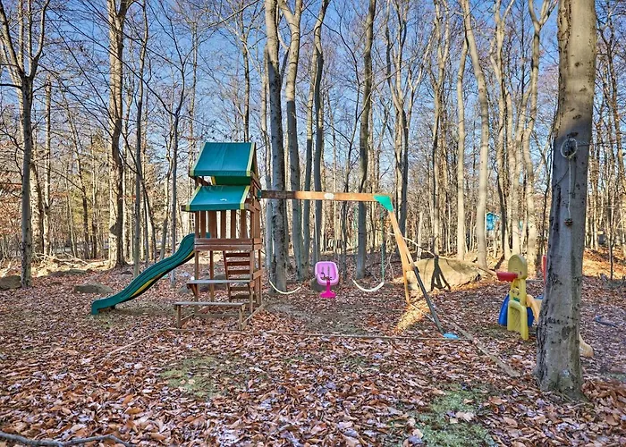 Modern Poconos Gem With Fire Pit, Deck And Pool Access